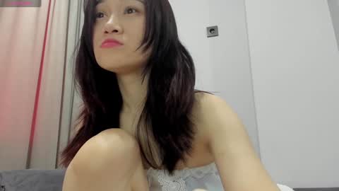 Snapshot of ae_nie chatting on January 5, 10:43 am Aenie online show from January 5, 10:43 am