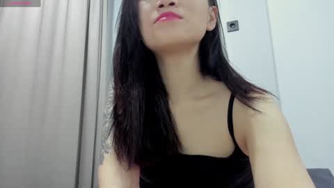 Snapshot of ae_nie chatting on January 6, 10:46 am Aenie online show from January 6, 10:46 am