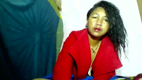 aelyaa online show from June 18, 6:24 am