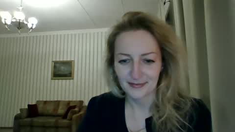 Snapshot of aeroliss chatting on April 10, 5:39 pm aeroliss online show from April 10, 5:39 pm