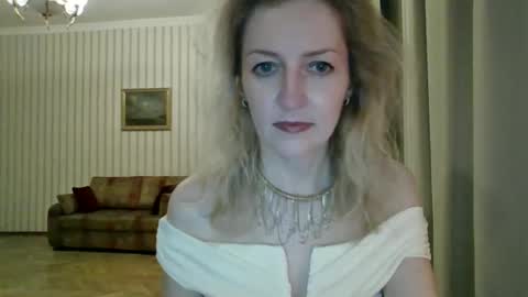 Snapshot of aeroliss chatting on April 18, 7:07 pm aeroliss online show from April 18, 7:07 pm