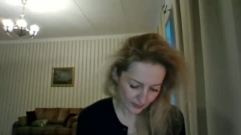 Snapshot of aeroliss chatting on April 29, 5:30 pm aeroliss online show from April 29, 5:30 pm