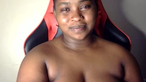 Snapshot of african001 chatting on September 24, 4:16 am stella online show from September 24, 4:16 am