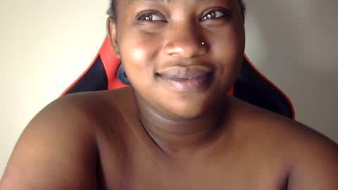Snapshot of african001 chatting on October 2, 4:47 pm stella online show from October 2, 4:47 pm