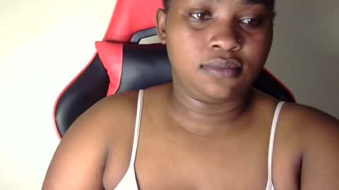 Snapshot of african001 chatting on October 17, 7:49 pm stella online show from October 17, 7:49 pm