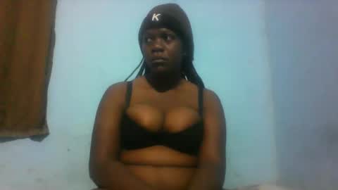 Snapshot of africangal6677 chatting on May 3, 2:50 am africangal6677 online show from May 3, 2:50 am