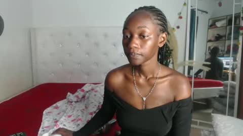 Snapshot of africanpetitequeen chatting on January 7, 8:42 pm CIARA online show from January 7, 8:42 pm