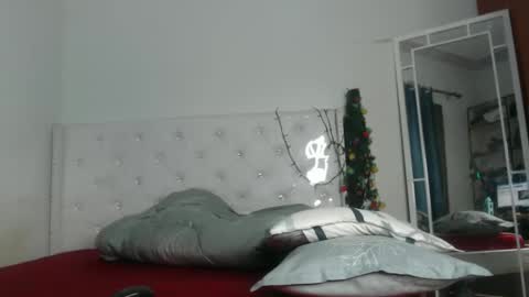 Snapshot of africanpetitequeen chatting on January 26, 2:35 am CIARA online show from January 26, 2:35 am