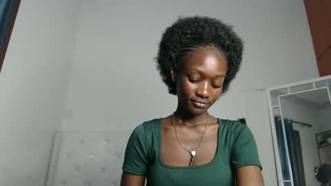 Snapshot of africanpetitequeen chatting on January 26, 8:23 pm CIARA online show from January 26, 8:23 pm