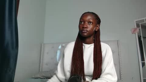 Snapshot of africanpetitequeen chatting on October 13, 9:53 am CIARA online show from October 13, 9:53 am