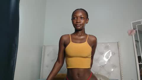 Snapshot of africanpetitequeen chatting on October 23, 9:08 am CIARA online show from October 23, 9:08 am