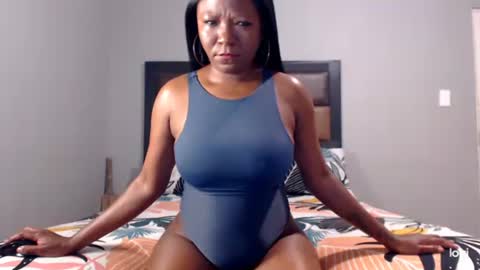 Snapshot of africasoil chatting on May 3, 3:01 am Africasoil online show from May 3, 3:01 am