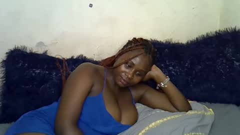 Snapshot of afrii_kity chatting on November 13, 6:18 pm afrii_kity online show from November 13, 6:18 pm