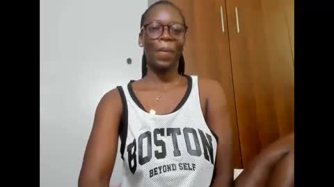 Leah online show from February 10, 4:52 am