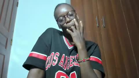 Leah online show from March 5, 12:05 am