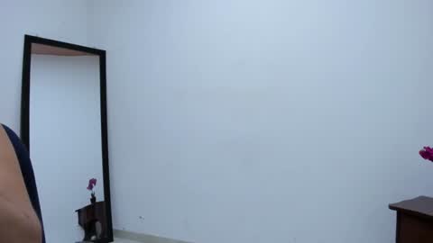 Lorena online show from December 8, 10:25 pm