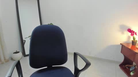 Lorena online show from September 25, 3:16 pm