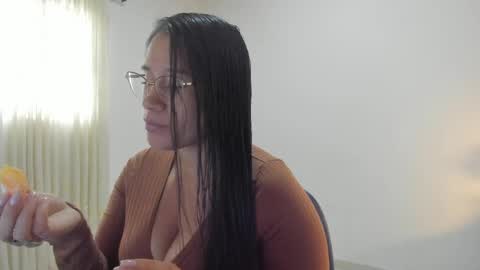 Lorena online show from May 13, 2:58 pm