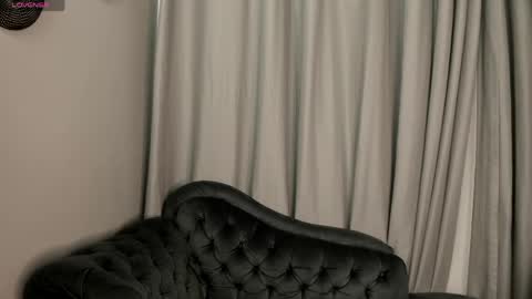 Snapshot of afrodita_sweeet chatting on May 16, 9:13 pm Afrodita online show from May 16, 9:13 pm