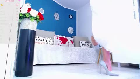 Amalia online show from November 25, 12:16 pm