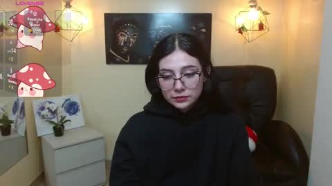 Kimberly online show from October 1, 1:17 pm