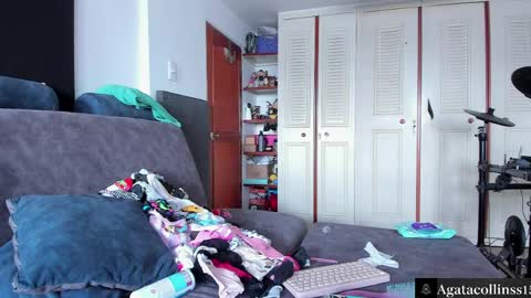 Snapshot of agatacollinsss chatting on May 22, 9:31 pm Agata Collinss online show from May 22, 9:31 pm