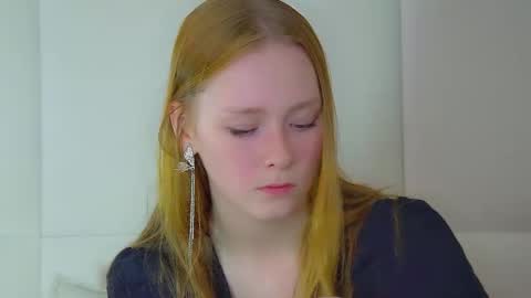 Snapshot of agatafoxley chatting on September 9, 7:19 am AgataFoxley online show from September 9, 7:19 am