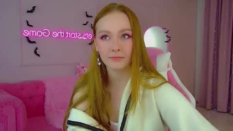 Snapshot of agatafoxley chatting on October 20, 7:20 am AgataFoxley online show from October 20, 7:20 am