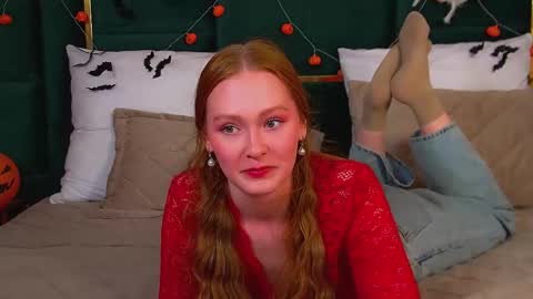 Snapshot of agatafoxley chatting on November 2, 6:16 am AgataFoxley online show from November 2, 6:16 am