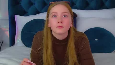 Snapshot of agatafoxley chatting on November 29, 8:28 am AgataFoxley online show from November 29, 8:28 am