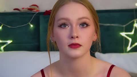 Snapshot of agatafoxley chatting on December 13, 8:14 pm AgataFoxley online show from December 13, 8:14 pm