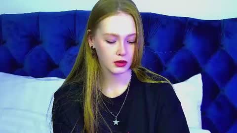 Snapshot of agatafoxley chatting on June 19, 6:51 am AgataFoxley online show from June 19, 6:51 am
