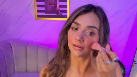 Snapshot of agatha_brooks_t chatting on June 4, 12:33 pm AGATHA online show from June 4, 12:33 pm