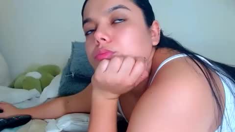 Snapshot of agatha_frank04 chatting on May 15, 10:50 pm Agatha online show from May 15, 10:50 pm