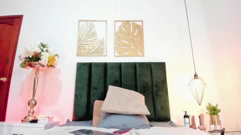 Agathaa white online show from February 3, 2:45 pm