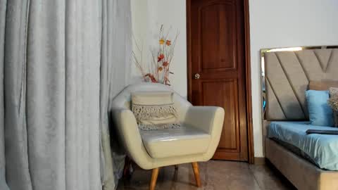 Agathaa white online show from September 18, 11:45 am