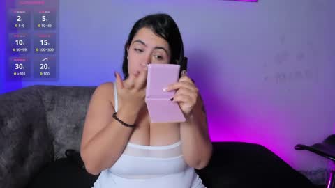 agatha bel    online show from April 20, 12:19 pm