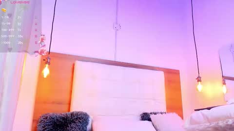 Snapshot of agathachristie2211 chatting on September 28, 2:17 am agathachristie2211 online show from September 28, 2:17 am