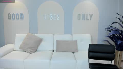 Snapshot of agathakondo chatting on February 3, 1:19 am Agatha online show from February 3, 1:19 am