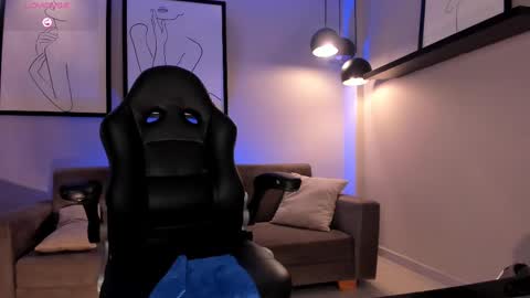 Snapshot of agathakondo chatting on February 10, 2:08 am Agatha online show from February 10, 2:08 am