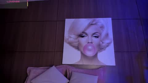    online show from February 7, 10:46 pm