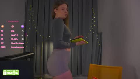 Snapshot of agatthgris chatting on February 6, 9:18 pm agatthgris online show from February 6, 9:18 pm