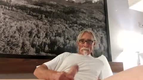 Snapshot of agedhardwood59618233 chatting on August 1, 7:07 am agedhardwood59618233 online show from August 1, 7:07 am