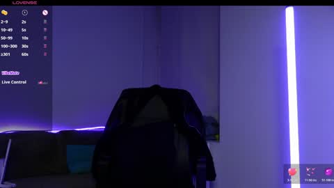 Agelina Lilly Laura online show from October 28, 5:59 pm