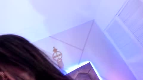 Snapshot of aggy_castel chatting on March 6, 5:14 am Aggy online show from March 6, 5:14 am