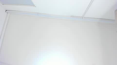 Aggy online show from April 5, 1:30 pm