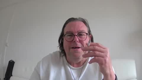 Agias online show from March 7, 8:34 am