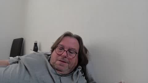 Agias online show from March 11, 11:33 am