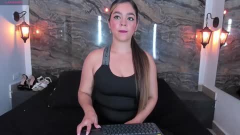 agnes_02 online show from September 28, 12:10 pm