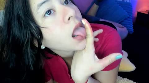  ines  online show from November 8, 1:44 pm